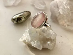 Rose Quartz Ari Ring - Faceted Oval